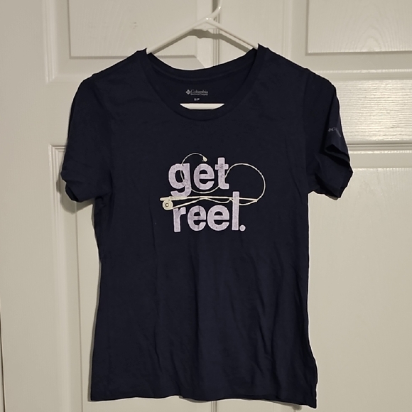 Columbia Tops - Columbia Navy Graphic T-Shirt. Size S.